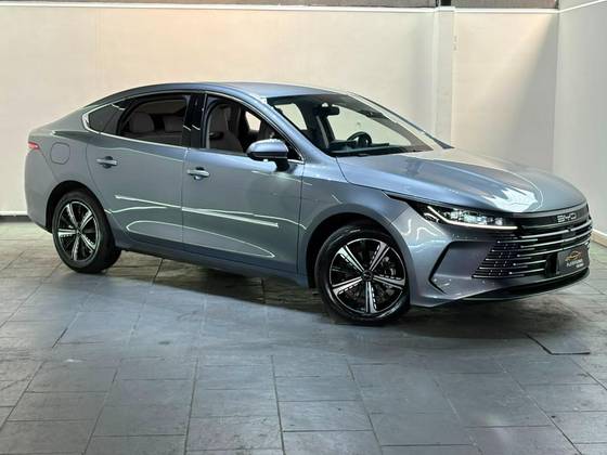 BYD KING 1.5 DM-I PHEV GL AUTOMÁTICO BYD KING 1.5 DM-I PHEV GL AUTOMÁTICO